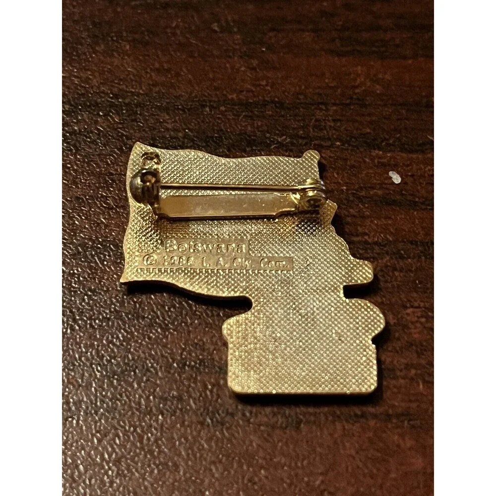 Vintage 1984 Los‎ Angeles Olympics Coca Cola Sam Eagle Botswana Flag Lapel Pin